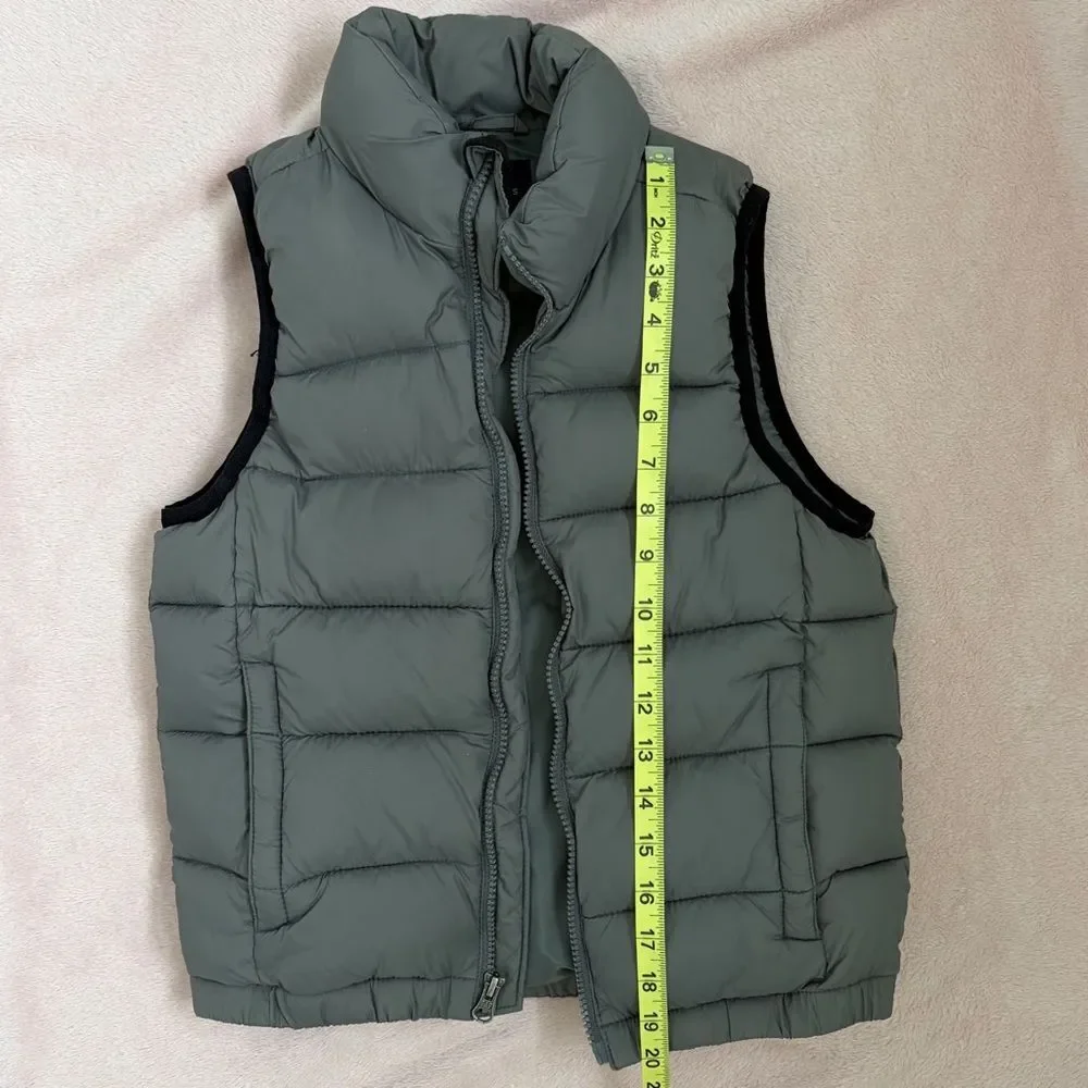 Gap Kids Small Gray Puffer Vest Quilted Zip Up Lightweight Outerwear